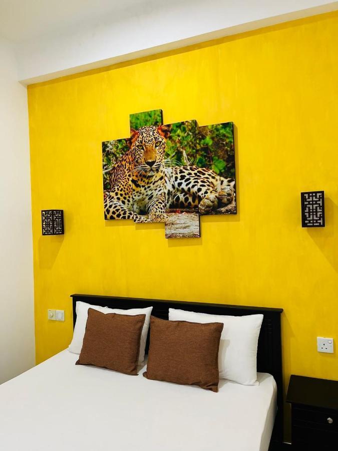 Funwhales Rest House Negombo Ngoại thất bức ảnh