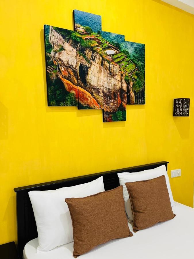 Funwhales Rest House Negombo Ngoại thất bức ảnh